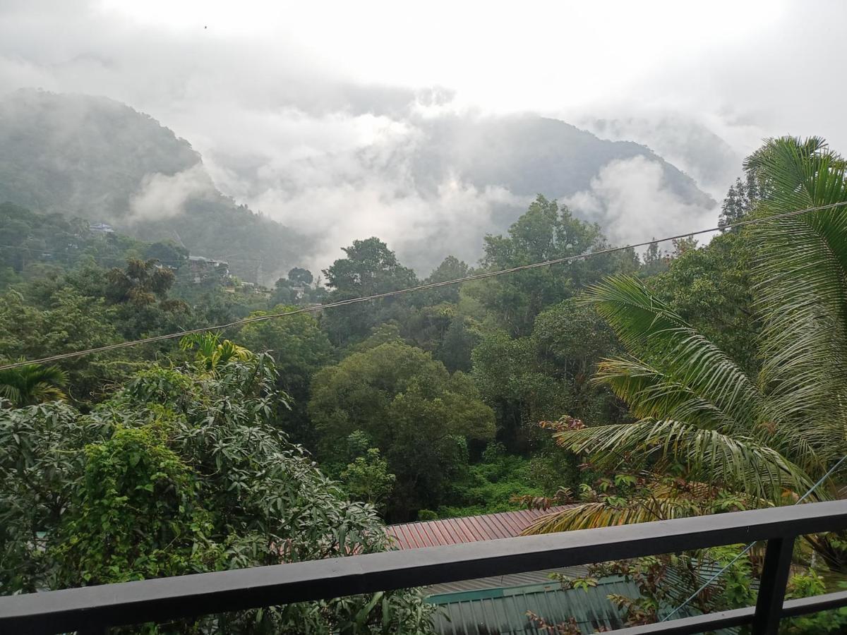 La Casa De Alexa Homestay Idukki Extérieur photo