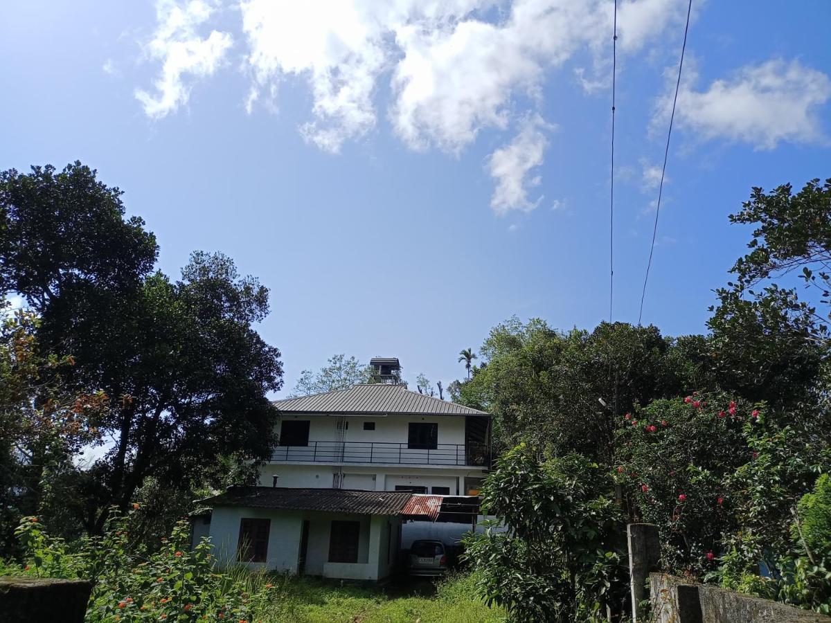 La Casa De Alexa Homestay Idukki Extérieur photo